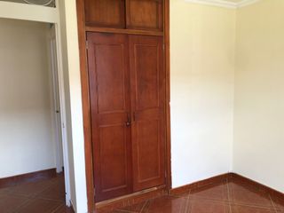 Foto 13 de apartamento en venta en zarzamora. Cod V12083