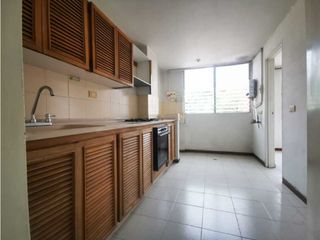 Apartamento en venta en El Poblado, ideal para remodelar!