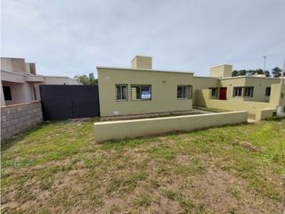 Foto 3 de VENTA! CASA 2 DORM-COLONIA CAROYA
