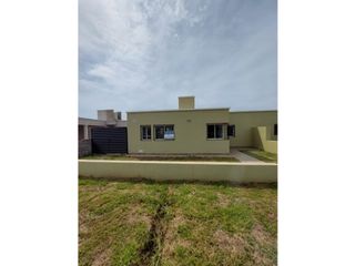 Foto 4 de VENTA! CASA 2 DORM-COLONIA CAROYA