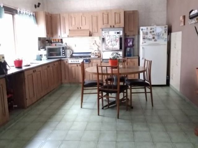 Venta Departamento 3 Ambientes Con Cochera Balcón Terraza En Quilmes