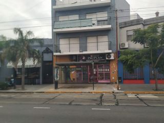 Excelente Local en buena ubicacion de Avellaneda