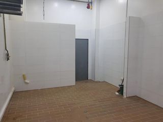 Foto 6 de local en arriendo en mirandela. Cod A1203