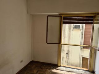 Dpto 2 amb, Piso 3°, 40 m2 total, disposición interna, FINANCIADO, Monserrat.