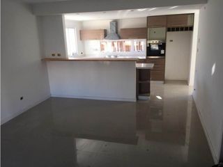 Foto 3 de Chalet al frente con parque y garage