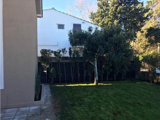 Foto 11 de Chalet al frente con parque y garage