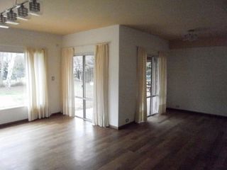 Foto 3 de Casa 3 dormitorios - Neuquén Capital - Barrio Residencial Privado