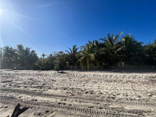 Se vende lote de playa en el sector Mendihuaca, Santa Marta