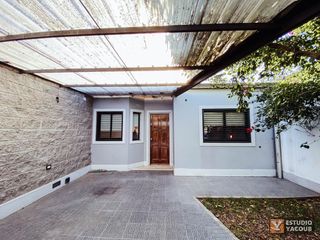 Casa en venta - 2 dormitorios 1 baño - Cocheras - 162.23m2 - Villa Elvira, La Plata