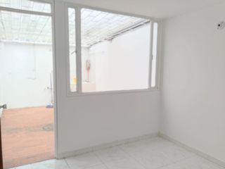 Foto 7 de casa en venta en alhambra. Cod V4885