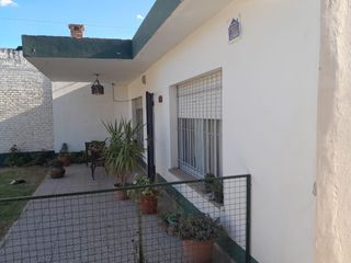 K067CB – 2 Casas en Zona Comercial de Villa Cura Brochero