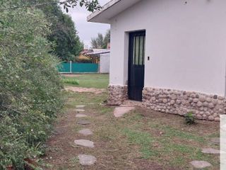 K068CB - Casa + Mono ambiente en Irineo Altamirano esquina M.Brito