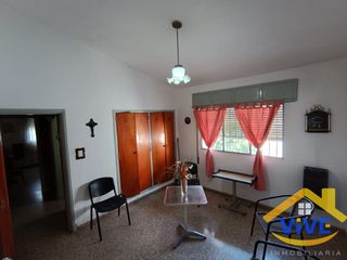 Casa en venta de 2 dormitorios c/ cochera en La Falda