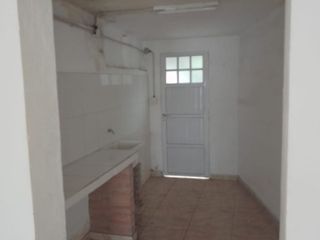 K037  CB ¡Oportunidad! Casa 1 dormitorio+ local  en Villa Cura Brochero