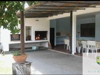Casa en venta de 5 dormitorios c/ cochera en Villa Cura Brochero