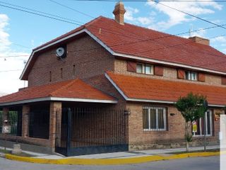 Casa en venta de 5 dormitorios c/ cochera en Villa Cura Brochero