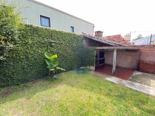Casa en Venta en Don Torcuato de 5 amb. con jardin