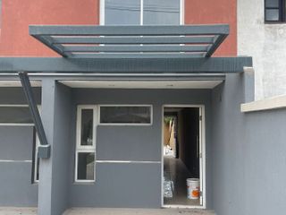 Duplex en venta de 2 dormitorios c/ cochera en Barrio Zacagnini