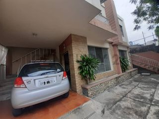 Venta Casa para vivienda o negocio en el Centro de Guayaquil