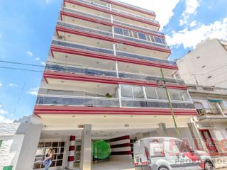 Caracas y Avellaneda - 3 amb - 110 m2 -  bcon tza - 7 años - 1 cochera