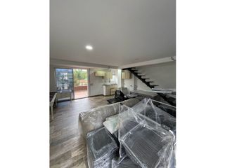 Foto 1 de SE VENDE APARTAMENTO Y/O LOCAL TIPO DUPLEX PRIMER PISO EN LA CEJA