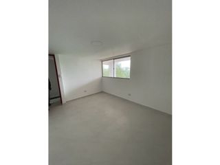 Foto 6 de SE VENDE APARTAMENTO Y/O LOCAL TIPO DUPLEX PRIMER PISO EN LA CEJA