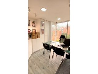 Foto 11 de VENTA OFICINA RENTANDO EN LA TRANSVERSAL INFERIOR EL POBLADO MEDELLN