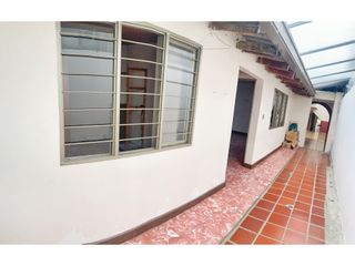 Foto 3 de VENDO CASA SOBRE CRA 9 CENTRO (SECTOR COMERCIAL)