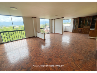 Foto 2 de VENDO PENTHOUSE EN LAURELES (CAMPAMENTO)