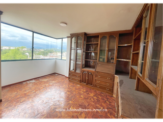Foto 3 de VENDO PENTHOUSE EN LAURELES (CAMPAMENTO)