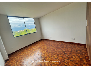 Foto 10 de VENDO PENTHOUSE EN LAURELES (CAMPAMENTO)