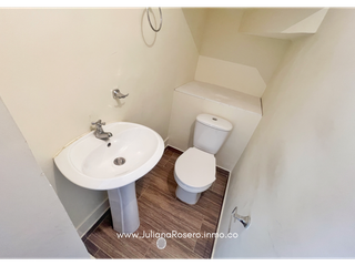 Foto 8 de VENDO CASA EN VERSALLES (AMPLIADA Y REMODELADA)