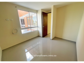 Foto 14 de VENDO CASA EN VERSALLES (AMPLIADA Y REMODELADA)