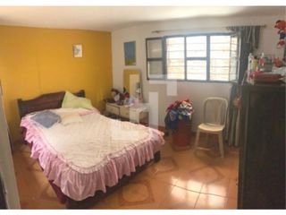 Foto 16 de VENDO CASA BIFAMILIAR POR HOSPITAL SUSANA LOPEZ