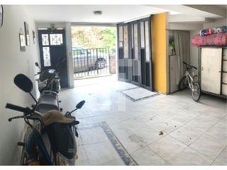 Foto 2 de VENDO CASA BIFAMILIAR POR HOSPITAL SUSANA LOPEZ