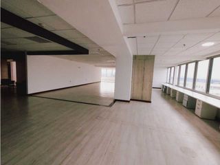 Foto 5 de OFICINA EN ARRIENDO 351 M2 A 5 MINUTOS DEL AEROPUERTO