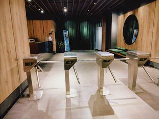 Foto 1 de OFICINA EN ARRIENDO 351 M2 A 5 MINUTOS DEL AEROPUERTO