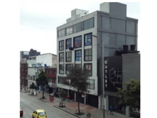 Foto 1 de Venta Local Comercial Frente a la estación calle 75 de Transmilenio