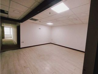 Foto 11 de OFICINA EN ARRIENDO 658 M2 A 5 MINUTOS DEL AEROPUERTO