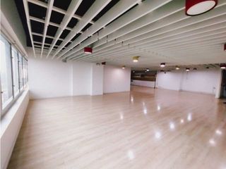 Foto 10 de OFICINA EN ARRIENDO 1361M2 A 5 MINUTOS DEL AEROPUERTO