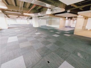 Foto 2 de OFICINA EN ARRIENDO 1361M2 A 5 MINUTOS DEL AEROPUERTO