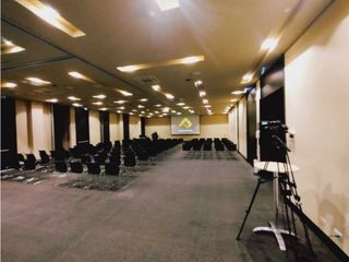 Foto 19 de OFICINA EN ARRIENDO 1361M2 A 5 MINUTOS DEL AEROPUERTO