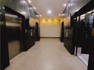 Foto 1 de OFICINA EN ARRIENDO 1361M2 A 5 MINUTOS DEL AEROPUERTO