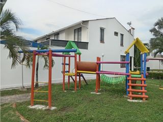 Casas Vacacionales de 2 Pisos en Flandes, Tolima