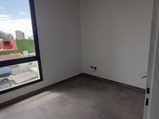 Foto 4 de Departamento en venta en Florencio Varela Oeste