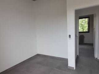 Foto 7 de Departamento en venta en Florencio Varela Oeste