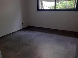 Foto 3 de Departamento en venta en Florencio Varela Oeste