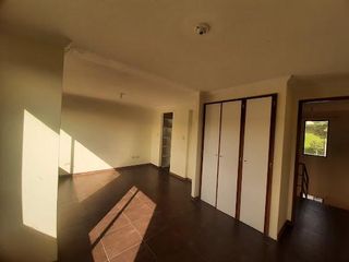 Pusuqui, Casa en venta, 163 m2, 3 habitaciones, 2 baños, 2 parqueaderos