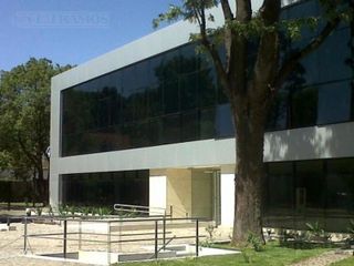Alquiler de oficina de 107 m2 en Lomas de San Isidro