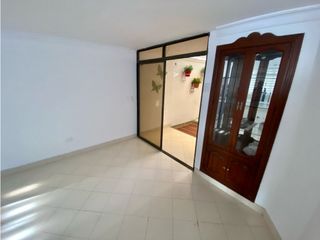 Foto 4 de SE VENDE CASA CON 3 HABITACIONES EN EL BARRIO JARDIN, SANTA MARTA